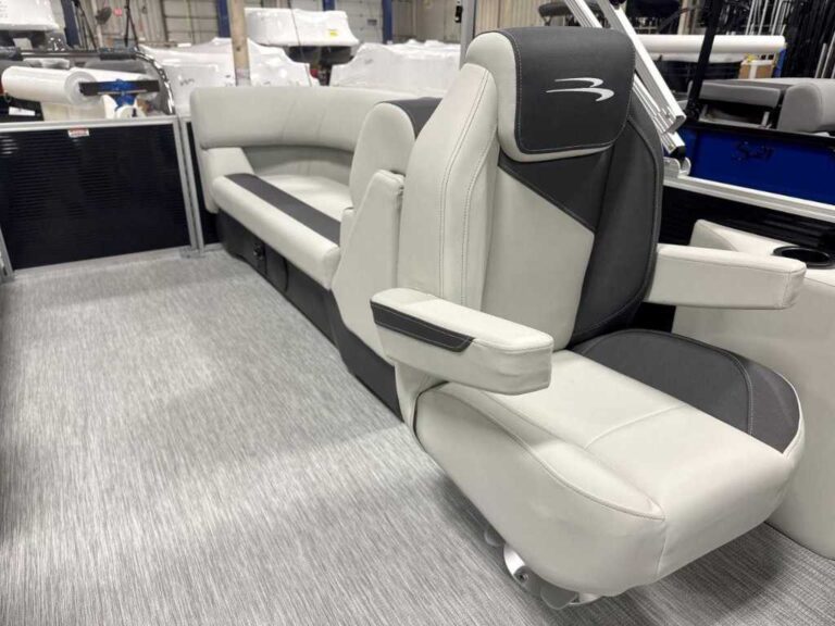 2026 Bennington 22SSR - SPS - SPECIAL PACKAGE US-ETWS9539K526 [photo 17]